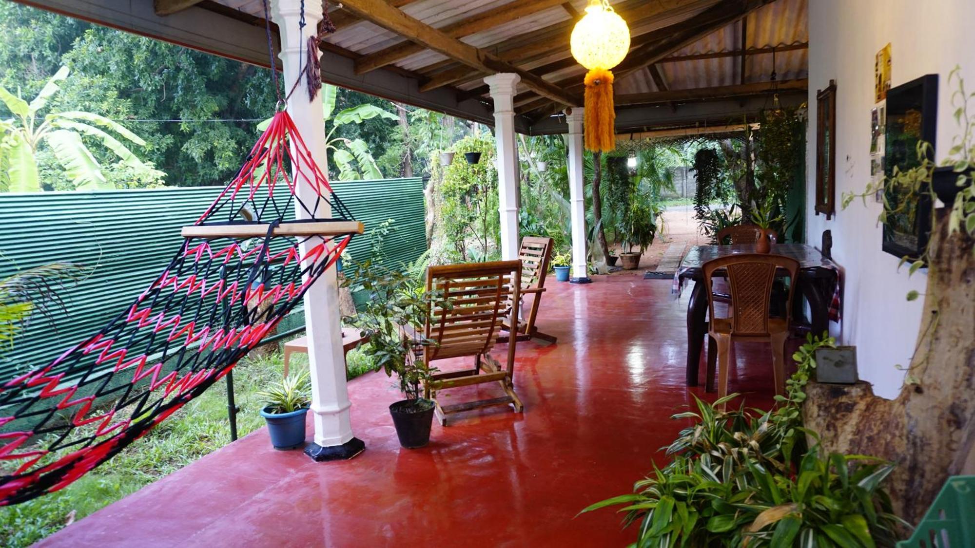 Namal Homestay Σιγκιρίγια Εξωτερικό φωτογραφία