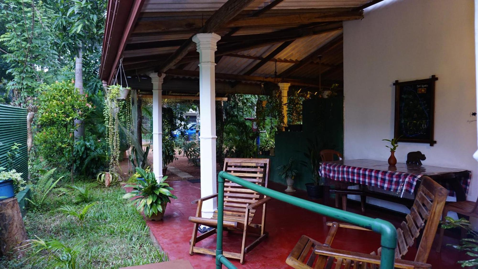 Namal Homestay Σιγκιρίγια Εξωτερικό φωτογραφία